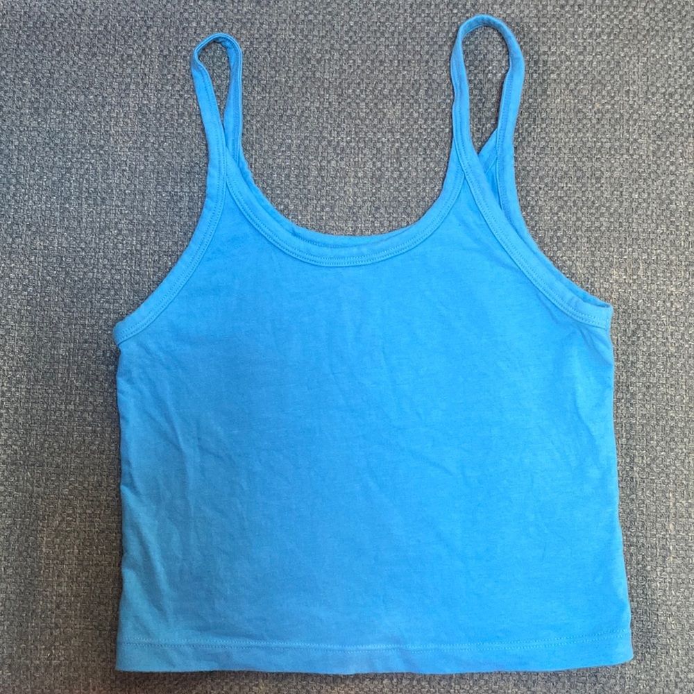ARQ crop tank cornflower